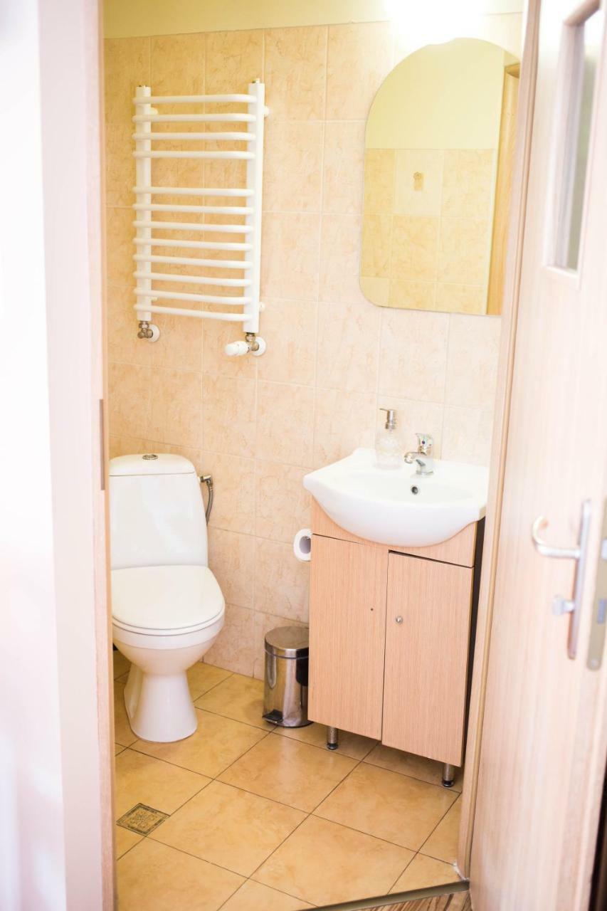 Hotelik Okecie 39 - Nocleg I Parking Blisko Lotnisko Okecie Warsaw Luaran gambar