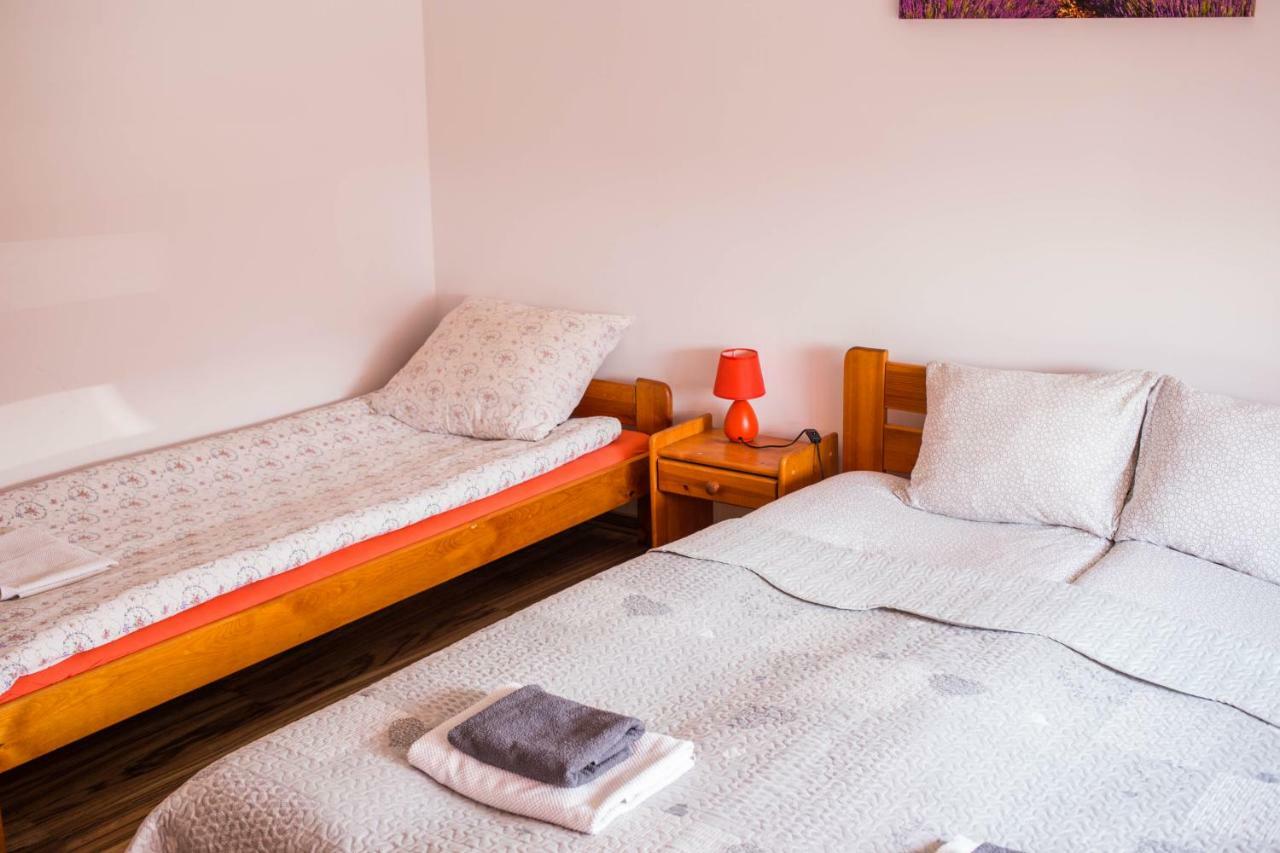 Hotelik Okecie 39 - Nocleg I Parking Blisko Lotnisko Okecie Warsaw Luaran gambar
